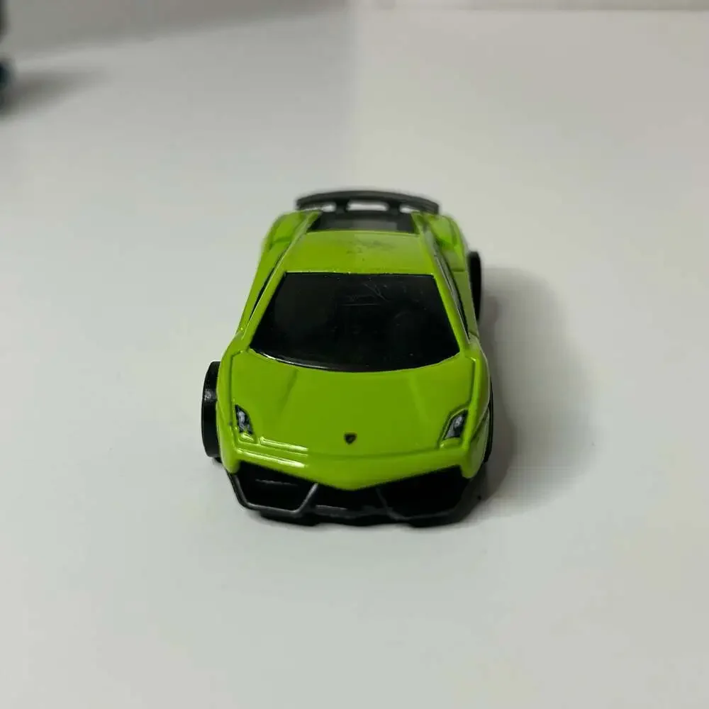 Hot Wheels Lamborghini Gallardo LP 570-4 Superleggera Diecast Car